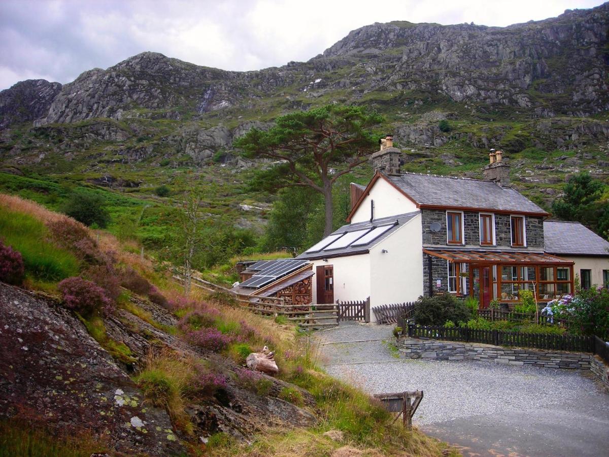 Bryn Elltyd Eco House Guest House Blaenau Ffestiniog Bagian luar foto