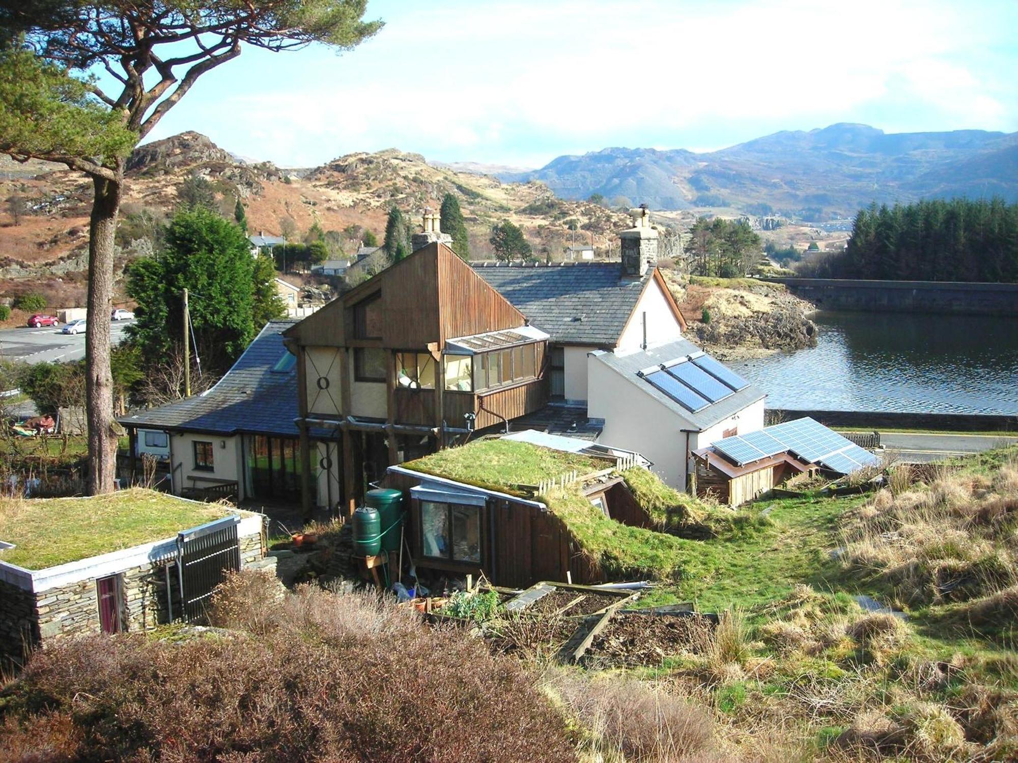 Bryn Elltyd Eco House Guest House Blaenau Ffestiniog Bagian luar foto