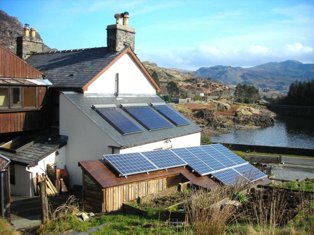 Bryn Elltyd Eco House Guest House Blaenau Ffestiniog Bagian luar foto